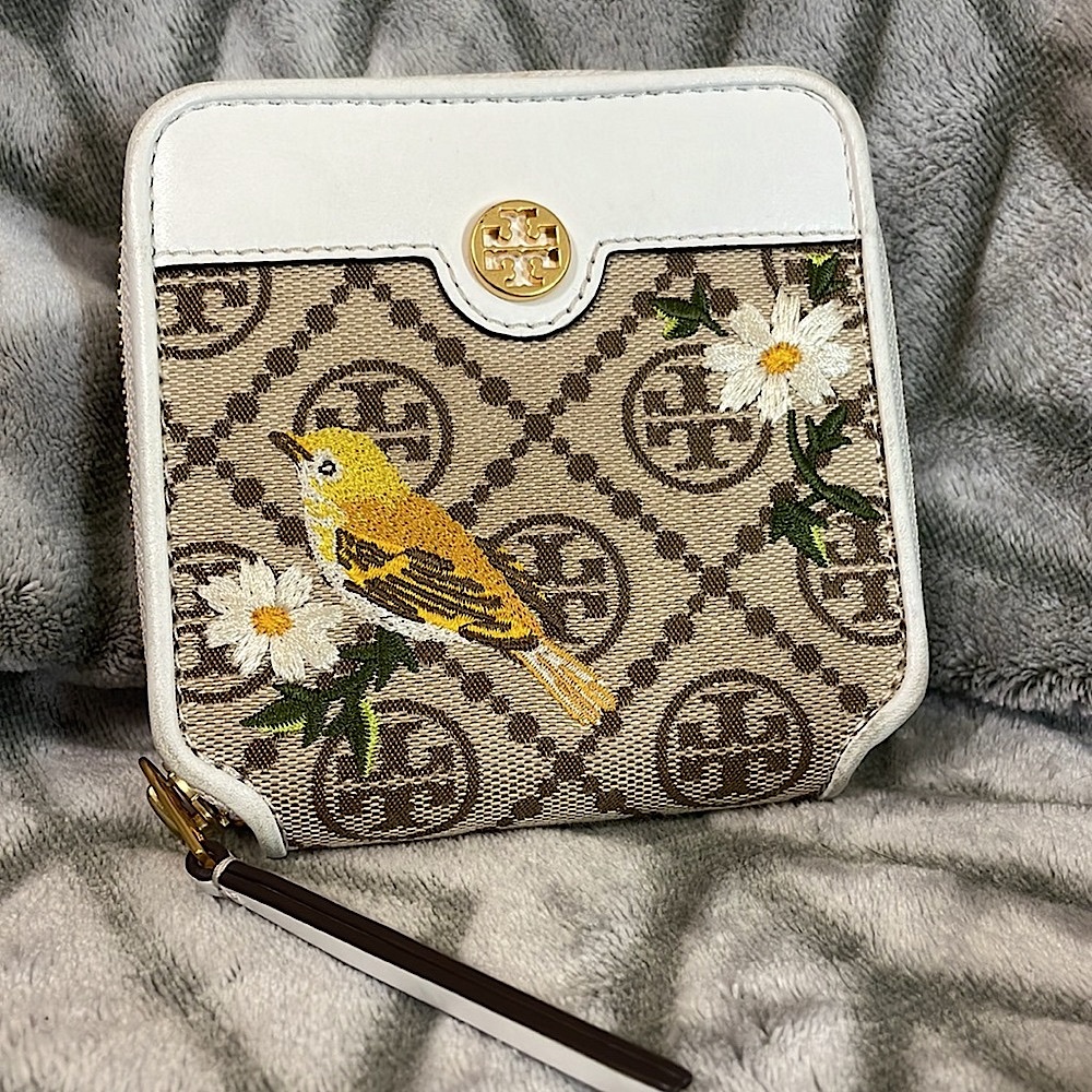 TORY BURCH BIFOLD WALLET